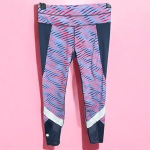 Athleta electric sonar 7/8 Leggings. Size S